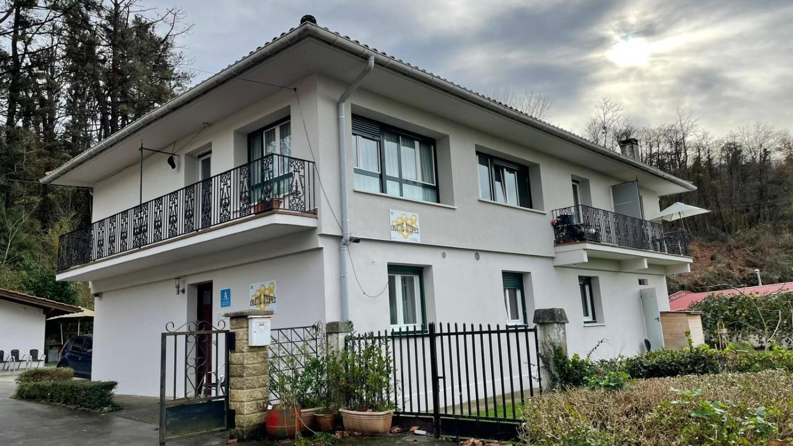 Erletxe Aterpea Hostel Lezo Kültér fotó