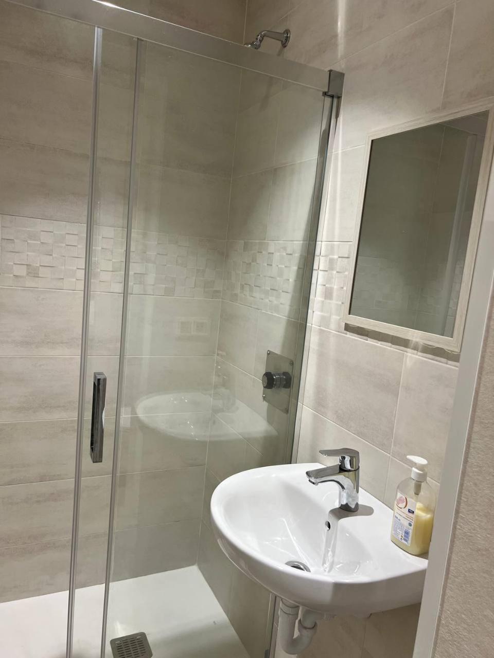 Erletxe Aterpea Hostel Lezo Kültér fotó
