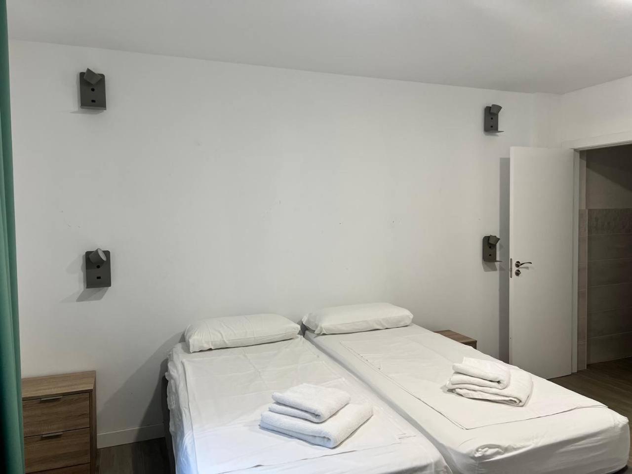 Erletxe Aterpea Hostel Lezo Kültér fotó